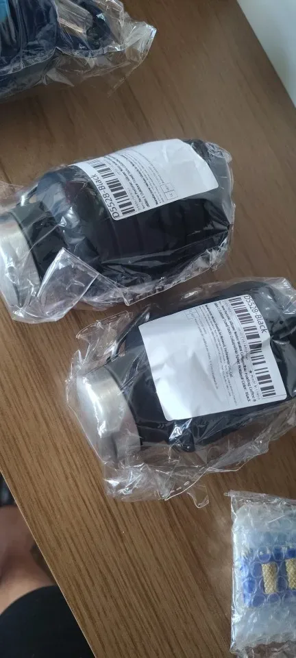 Collapsible water bottle still in its packaging just after delivery — photo from a verified buyer